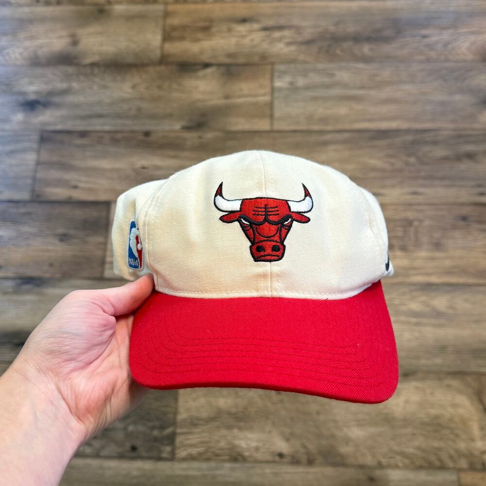 Vintage Chicago Bulls NBA Nike Hat